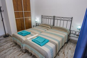 3 bedrooms, WiFi, bed sheets, wheelchair access