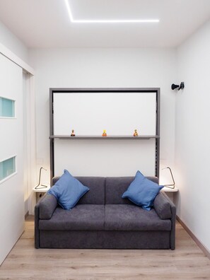 Smart TV, books