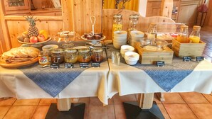 Free daily buffet breakfast  - Eco-Baita Natura Spensierata (Canal San Bovo)