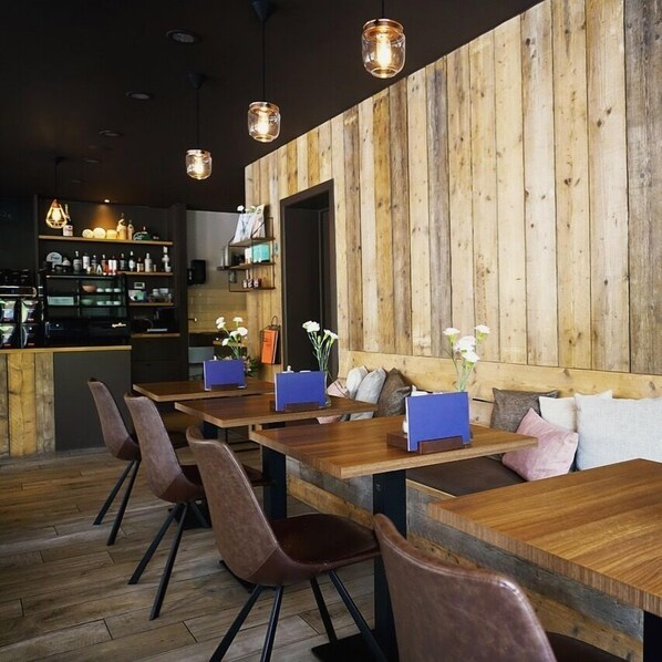 Dagelijks à la carte ontbijt inbegrepen