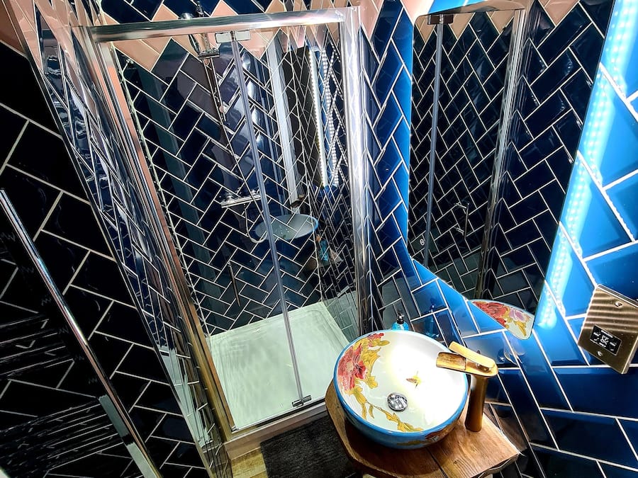 Phòng Suite Cao cấp, bồn tắm nước nóng (1st Floor) | Phòng tắm