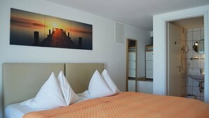 Double Room | WiFi (free) - Pension LaPalma (Bensheim)