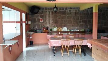 Free daily buffet breakfast