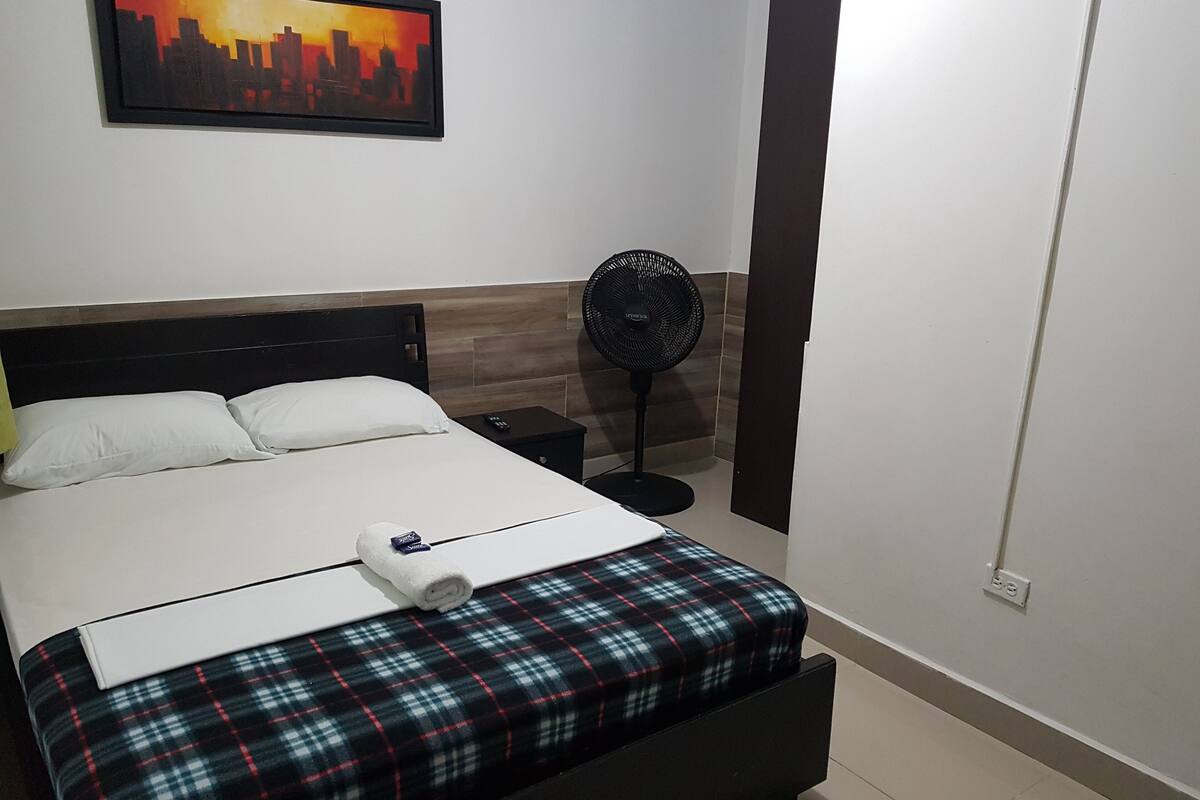 Double Room | Desk, laptop workspace, iron/ironing board (on request), WiFi (free)