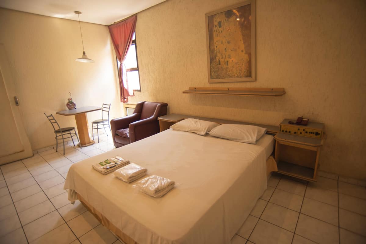 Chambre Deluxe | Espace de travail pour ordinateur portable, Wi-Fi gratuit, draps fournis