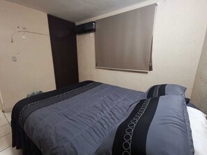 2 bedrooms, WiFi - Apartment Excellent location, near the beach. (El Toreo)