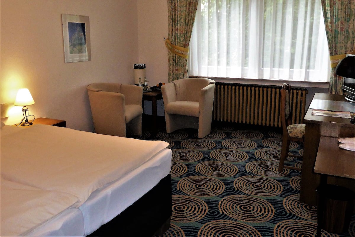 Double Room | Minibar, cribs (surcharge), WiFi (free)