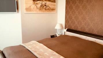 Rumah Deluks | 2 kamar tidur, kedap suara, Wi-Fi gratis, dan seprai linen