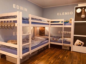 บ้านดีลักซ์ | ห้องพักตกแต่งสำหรับเด็ก