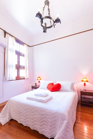 Departamento, 2 habitaciones | 2 habitaciones, decoración personalizada y muebles diferentes 