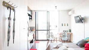 Free WiFi, individually decorated, individually furnished, bed sheets - Studio in the heart of Palermo (Buenos Aires)