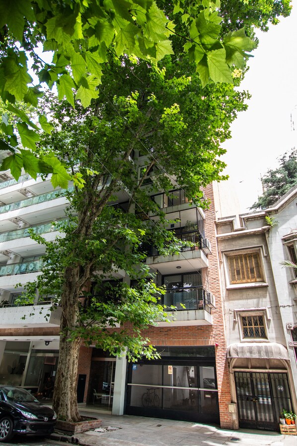 Front of property - Amazing Apartment in Las Cañitas, exclusive area of Palermo (Buenos Aires)