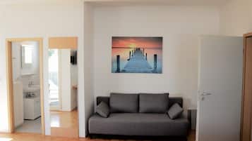 Kondo Deluks | Area keluarga | Smart TV 90-cm dengan saluran TV kabel, TV, dan film berbayar