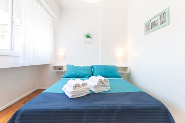 Apartment, 1 Bedroom | 1 bedroom, individually decorated, individually furnished, free WiFi - Sunny, quiet and very cozy apartment in theater district (Buenos Aires)