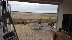 Terrace/patio - B&B By The Sea (Lymington)