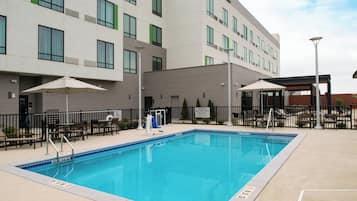 Outdoor pool, pool umbrellas, pool loungers