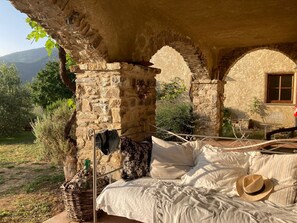 Standard Double Room | Terrace/patio - Podere Conti (Filattiera)