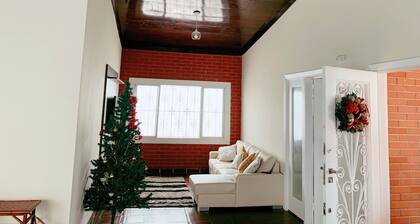 Casa de Praia Guarujá 180 metros do Mar