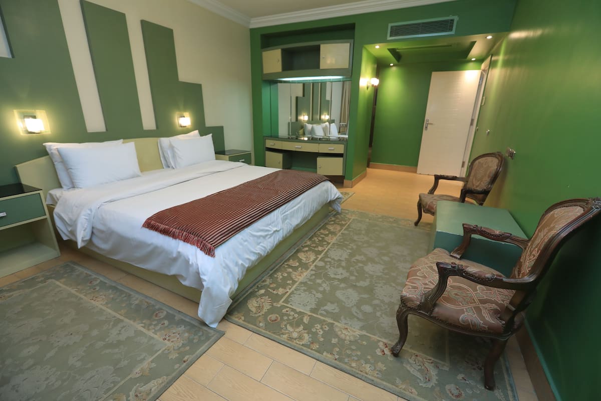 Three Bed Room | 2 bedrooms, in-room safe, bed sheets, wheelchair access