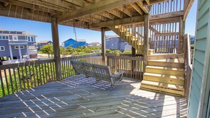 Terrace/patio - Oceanside, Close to beach, Private Pool, Hot Tub, GF1, Ternabout (Duck)