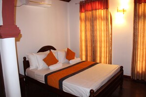 Individually furnished, free WiFi - Xotic Resort (Mawathagama)