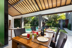 Outdoor dining