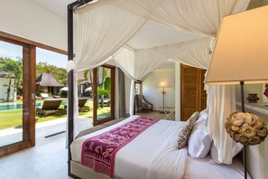 6 bedrooms, Internet, bed sheets - 5 Star Villa in Bali, Minutes from the Beach, Bali Villa 2056 (Bali)