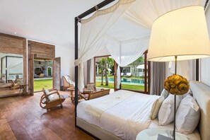 6 bedrooms, internet, bed sheets - 5 Star Villa in Bali, Minutes from the Beach, Bali Villa 2056 (Bali)