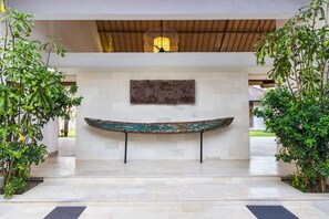Lobby - 5 Star Villa in Bali, Minutes from the Beach, Bali Villa 2056 (Bali)