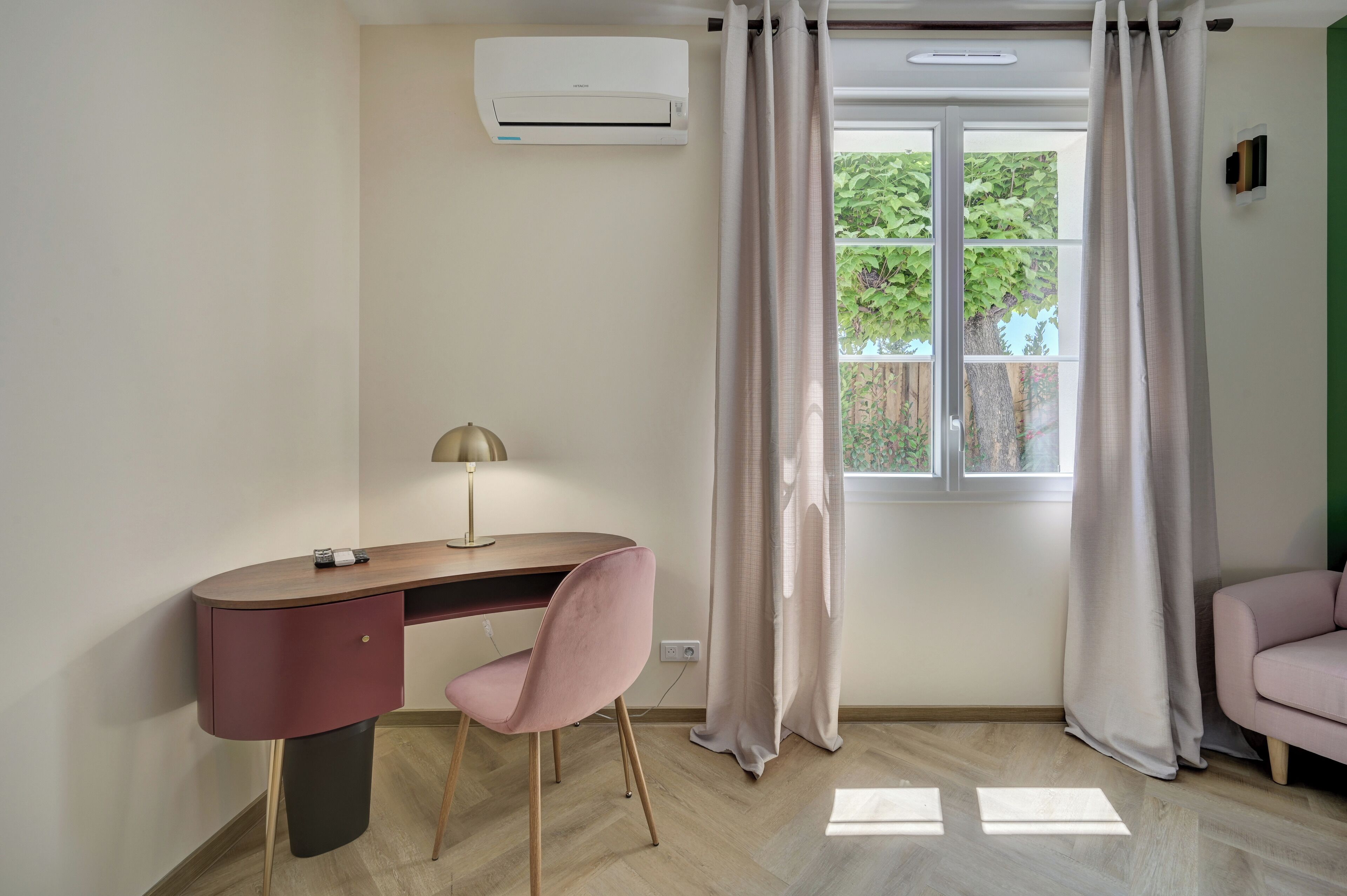 deluxe room | premium bedding, in-room safe, individually decorated