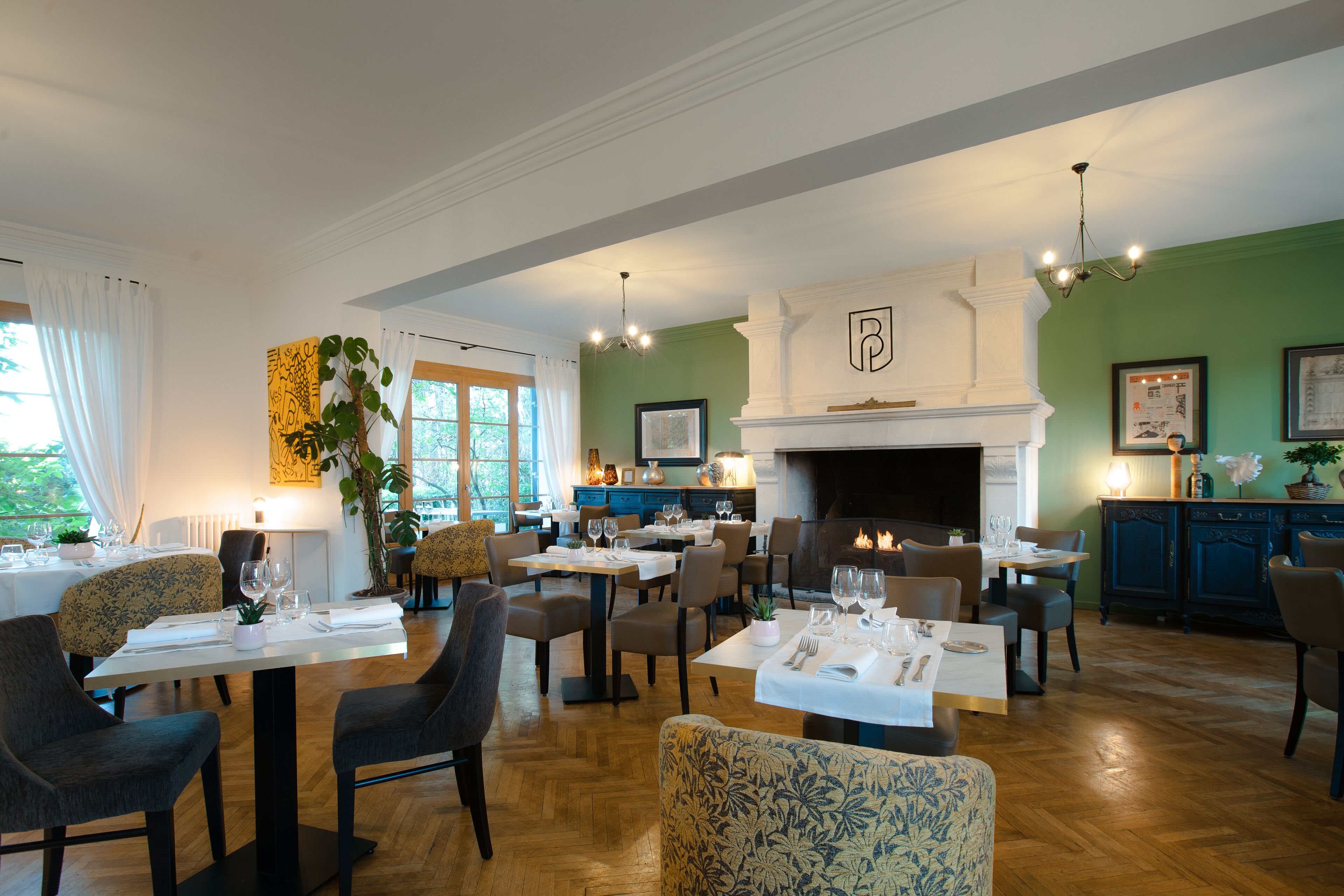 lunch and dinner served, regional cuisine