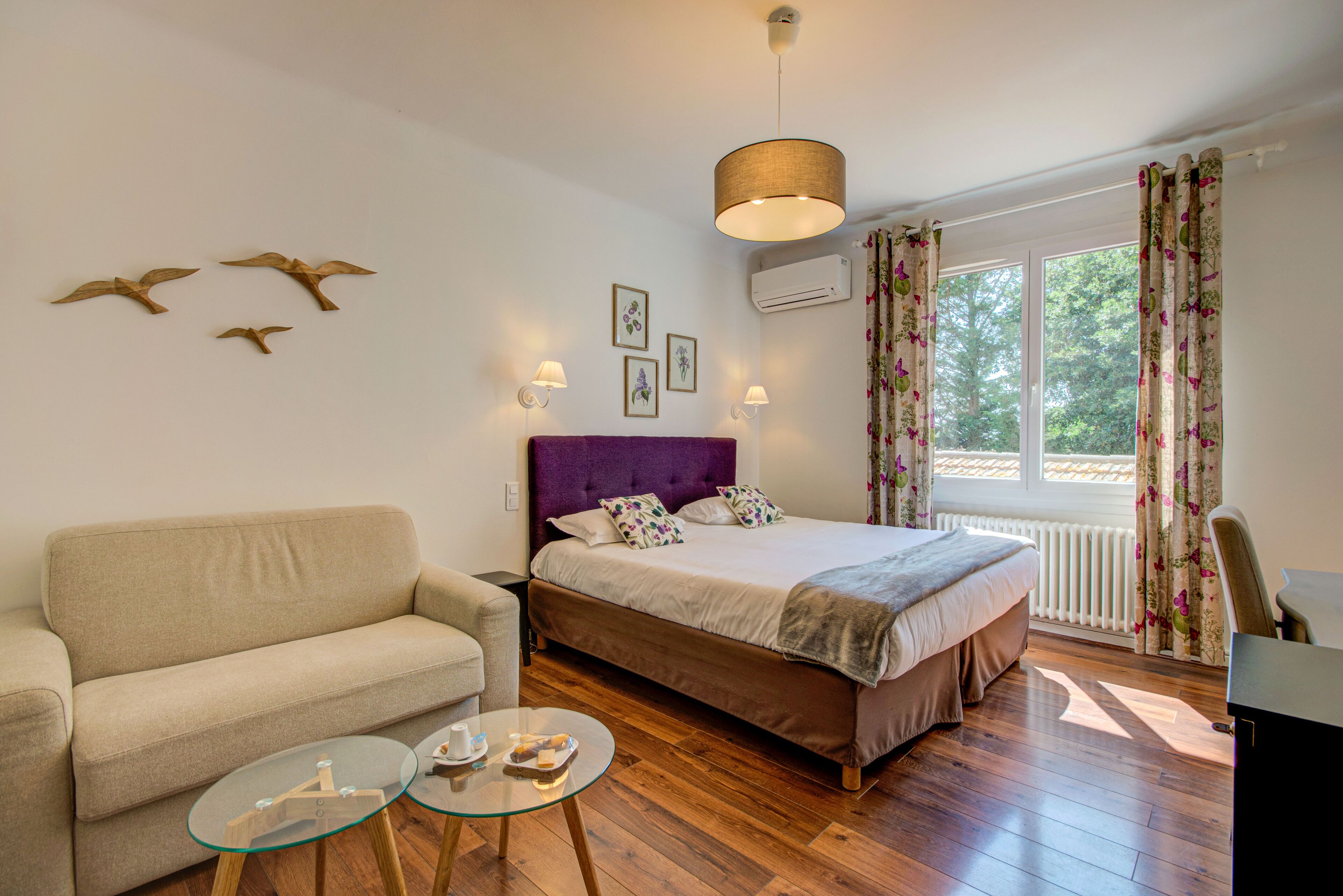 premium bedding, in-room safe, individually decorated