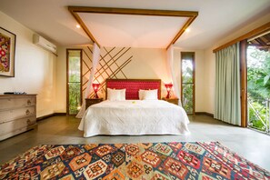 7 عدّة غرف نوم ومكواة/لوح كي وخدمة الإنترنت وملاءات أسرّة