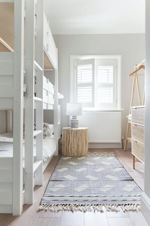 7 chambres, fer et planche à repasser, Wi-Fi gratuit, draps fournis