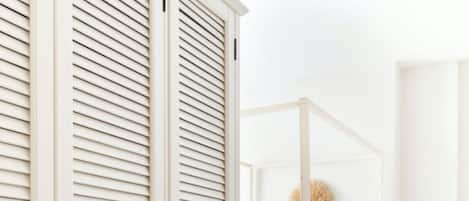 7 bedrooms, iron/ironing board, free WiFi, bed sheets