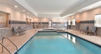 La Quinta Inn & Ste by Wyndham Wisconsin Dells- Lake Delton