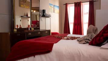 Honeymoon Chalet, 1 Bedroom | 1 bedroom, free WiFi, bed sheets