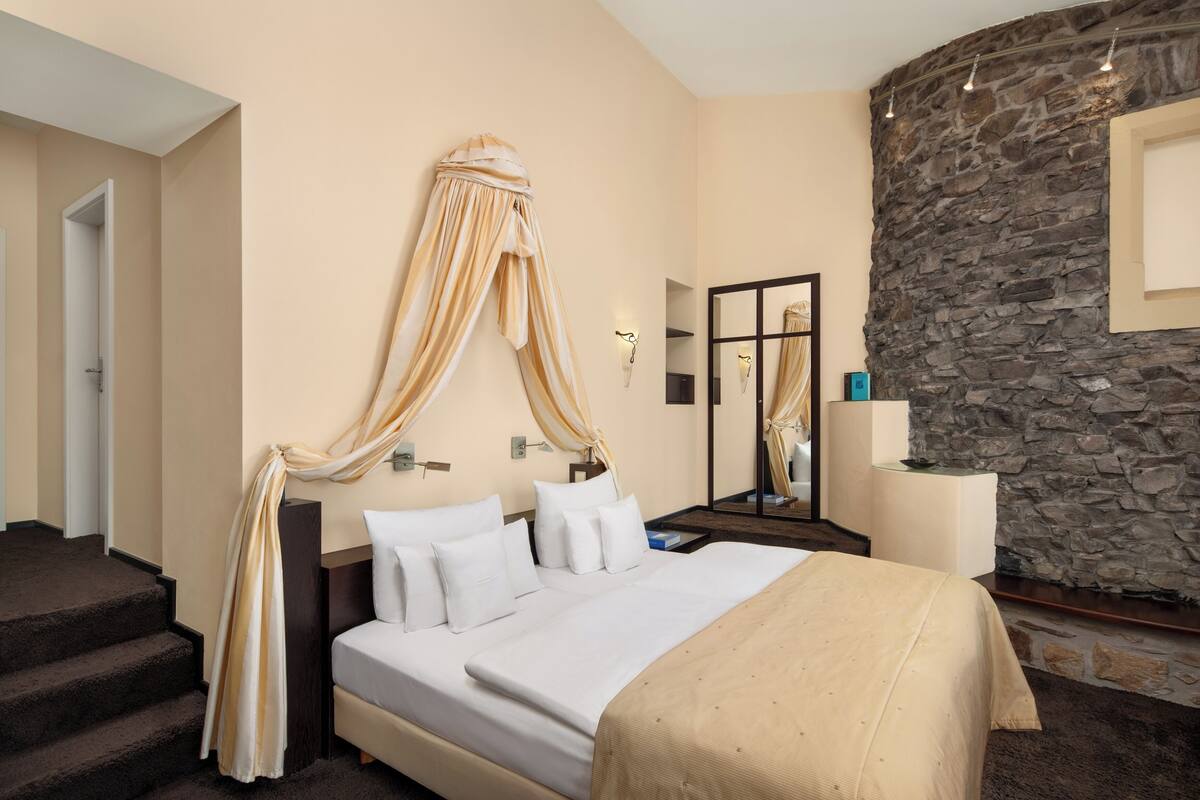 Tower Room (Castle) | Minibar, in-room safe, individually decorated, individually furnished