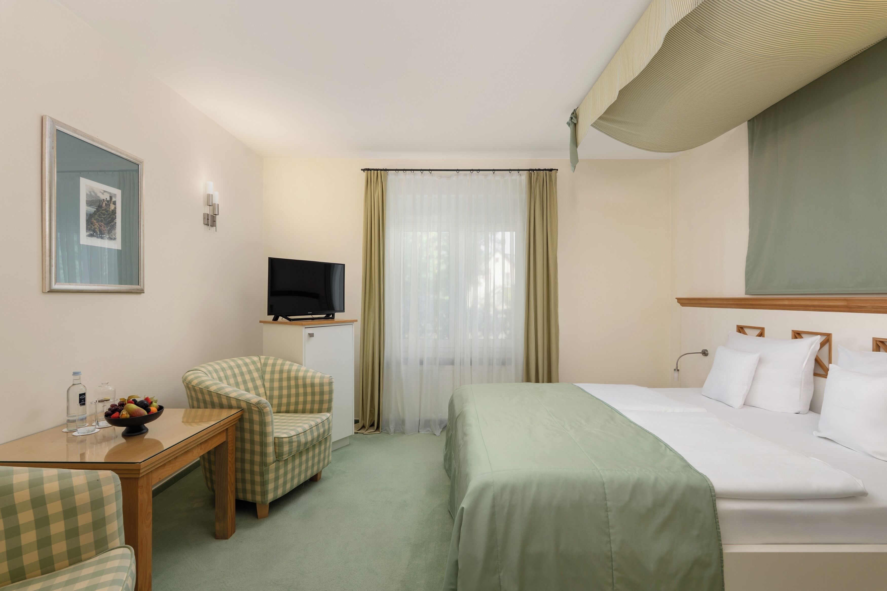 Minibar, in-room safe, individually decorated, individually furnished