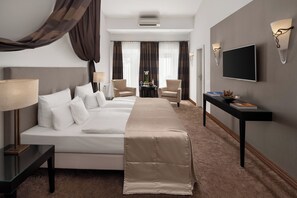 Comfort Double Room (Castle) | Minibar, in-room safe, individually decorated, individually furnished