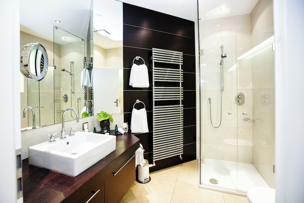 Relais & Châteaux Hotel Burg Schwarzenstein by null