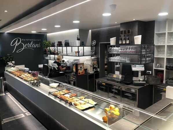 Bar (en la propiedad)