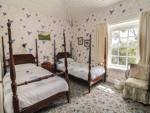 5 bedrooms, individually decorated, individually furnished, free WiFi - Cairbre House (Dungarvan)
