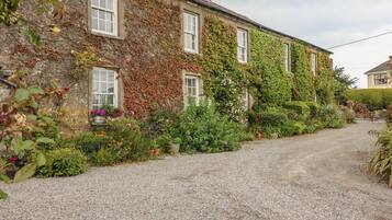 Cottage | Exterior