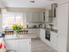 Cottage | Interior - River Dale (Sligo)