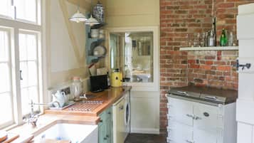 Cottage | Interior