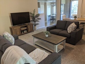 Smart TV - Beautiful 2BR+Den Condo N. Scottsdale (Scottsdale)