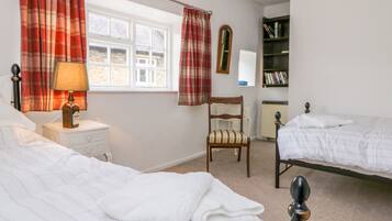 2 bedrooms, individually decorated, individually furnished, free WiFi