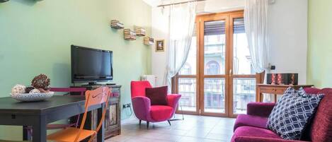 Apartment, 1 Schlafzimmer, Balkon | Wohnzimmer