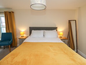 3 habitaciones, decoración personalizada y muebles diferentes 